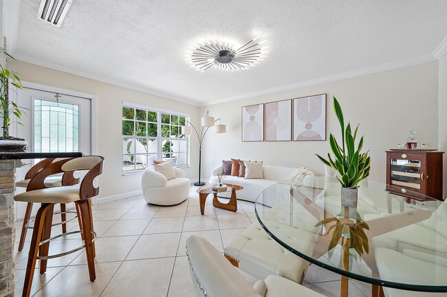 Photo - 904 Ortega Rd
