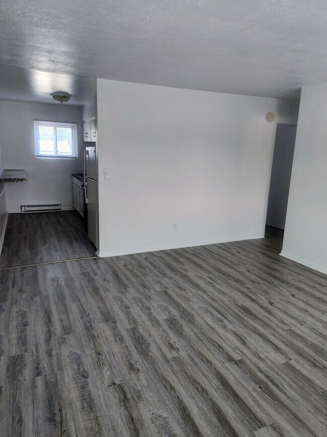 Photo - 1039 Sheridan Rd