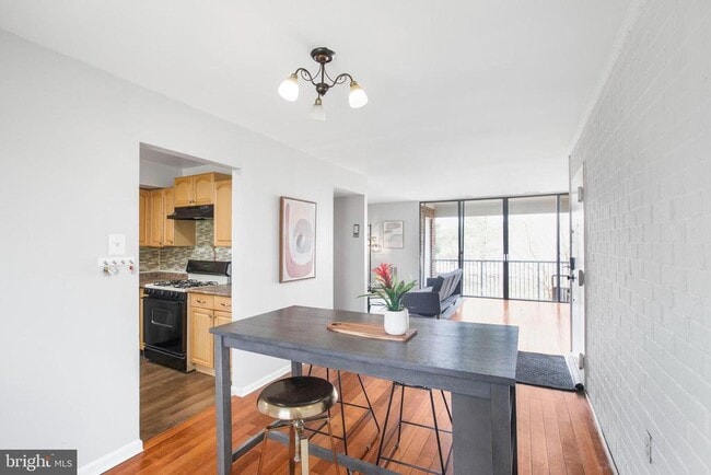 Photo - 788 Quince Orchard Blvd Unidad 201