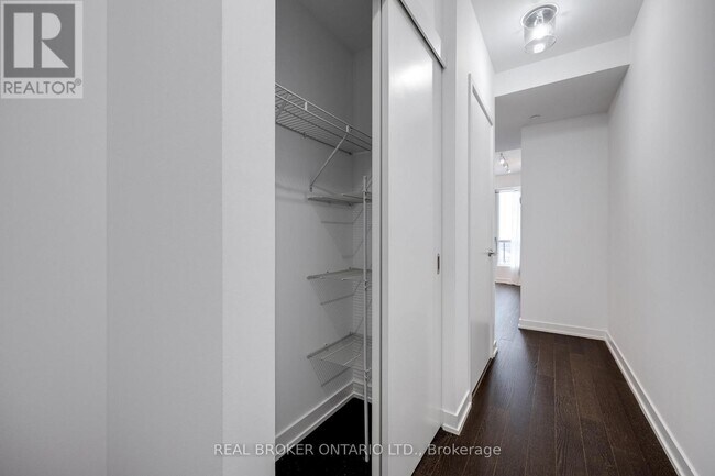 Photo - 1030 King St W Unit Ph 25