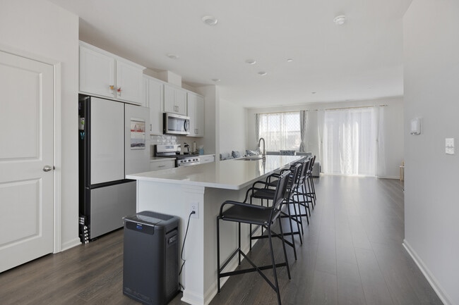 Photo - 2251 Parkside Dr