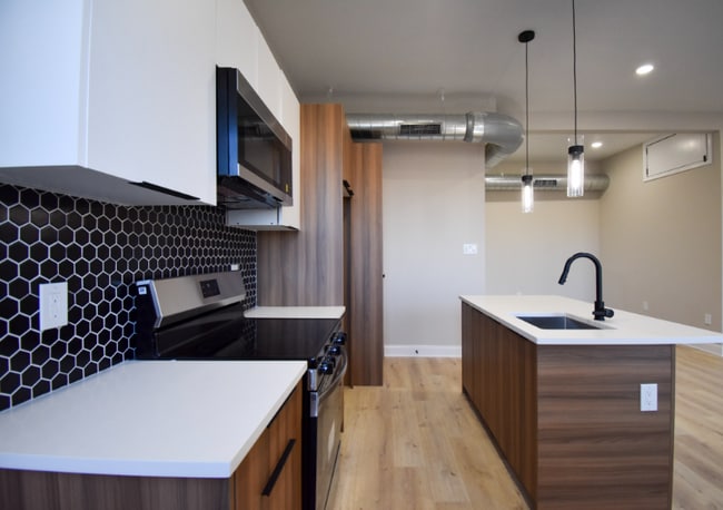 Photo - 1030 N 48th St Unit D-2C