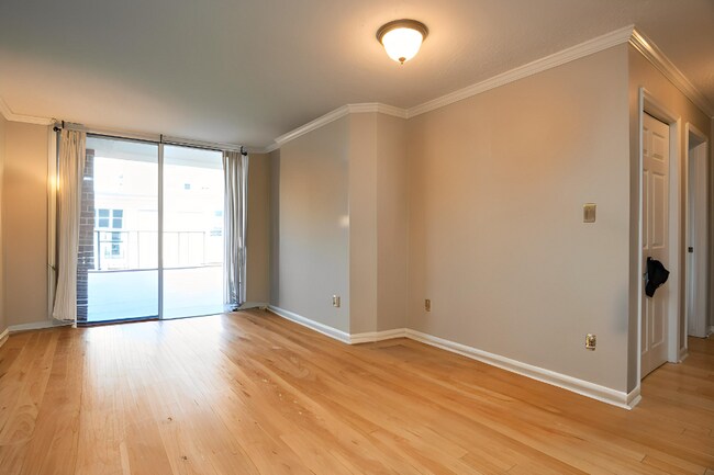 Photo - 1230 23rd St NW Unit 806