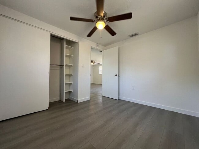 Photo - 9406 Goldenrod Rd Unit B