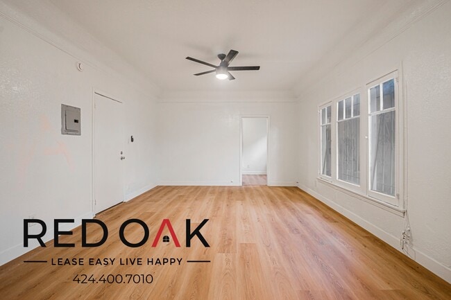 Photo - 704 W 54th St Unidad 3