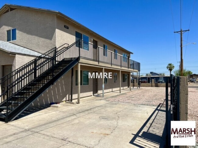 Building Photo - Updated 3 bedroom condo in Phoenix!