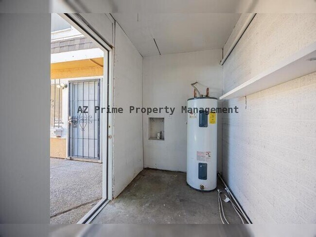 Photo - 8445 N 34th Ave