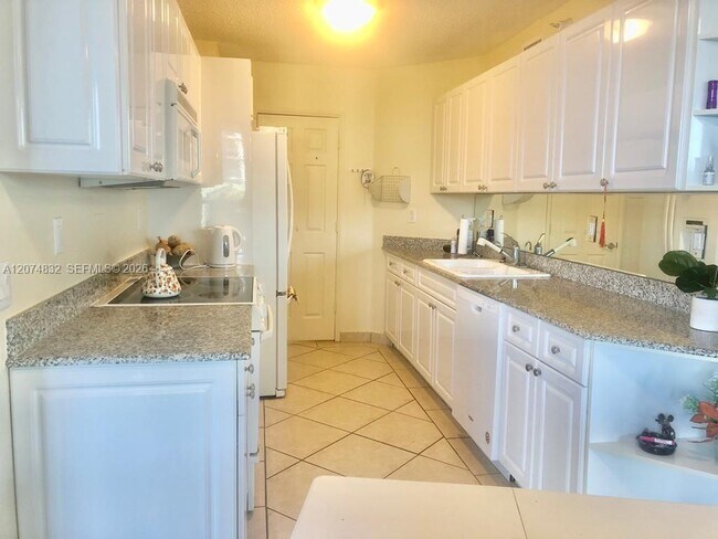 Photo - 16711 Collins Ave Unit 706