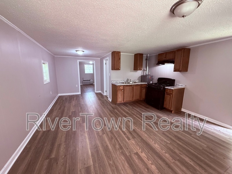 Photo - 504 Philwood Cove