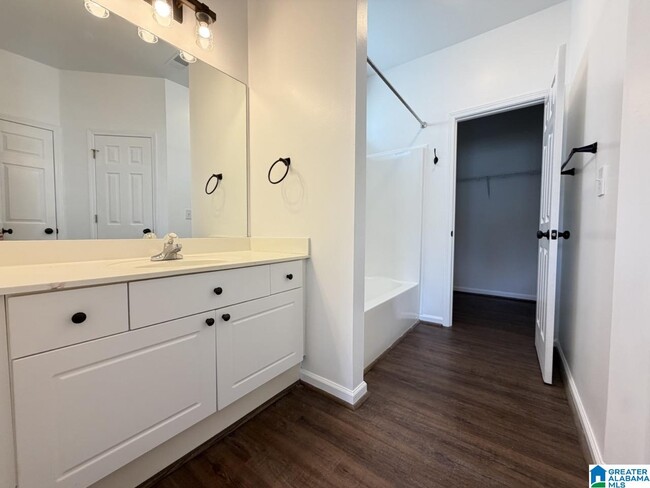 Photo - 1458 Amberley Woods Dr