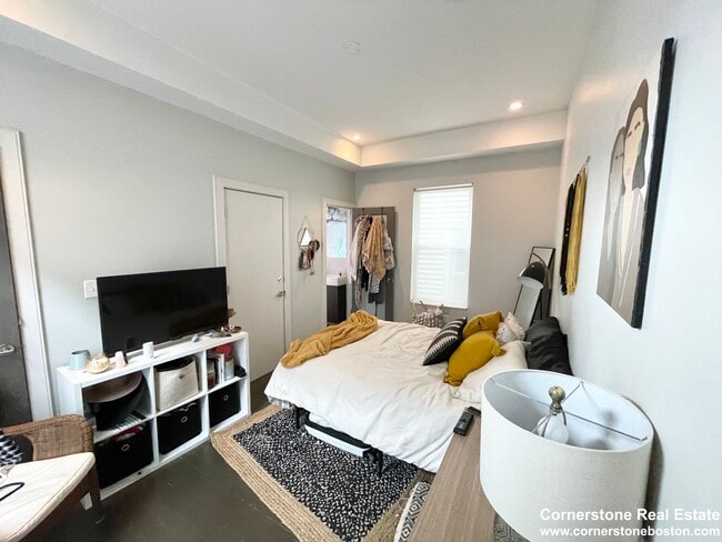 Photo - 24 Washburn St Unit 2