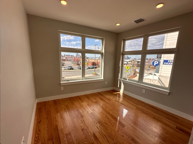 Photo - 16 Baker Ct Unit 1