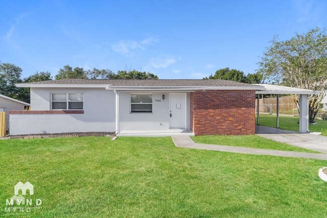 Building Photo - 7088 Spring Hill Dr