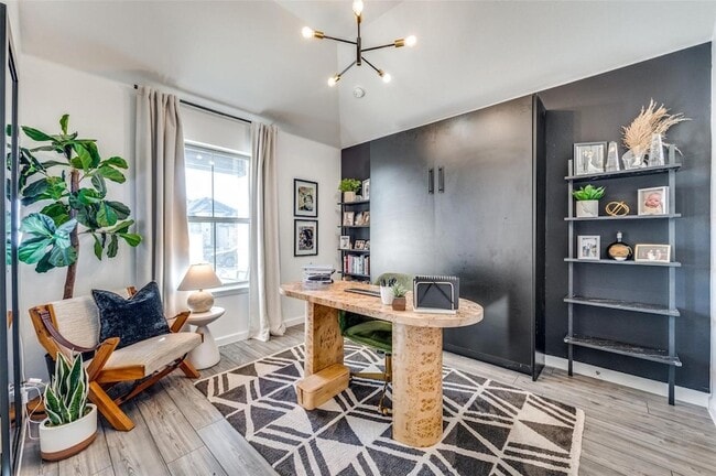 Photo - 1525 Wayback Dr