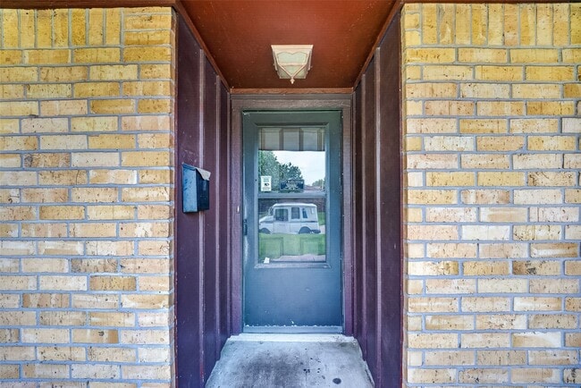 3602 Cedarcrest Dr
