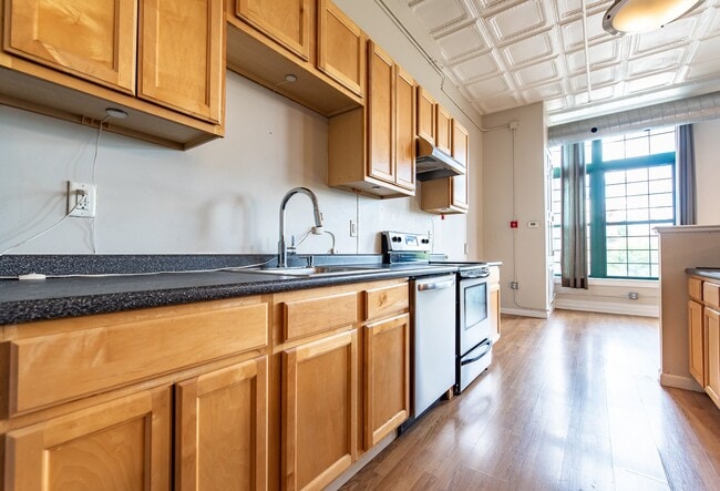 83 Main St Unit 4