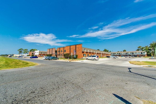 Quail Court Apartments
