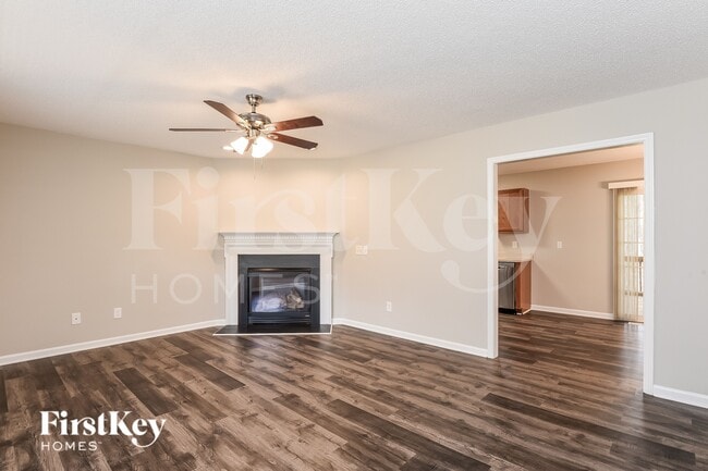 Photo - 60 Cyra Ct