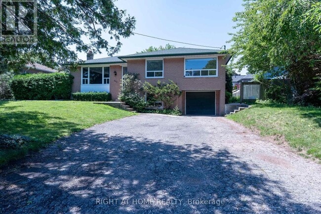 Photo - 426 Seaton Dr