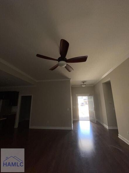 Photo - 729 Burke Dr