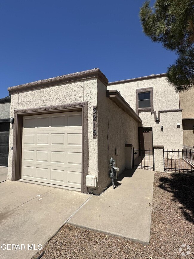 Building Photo - 3215 Isla Banderas Way Rental