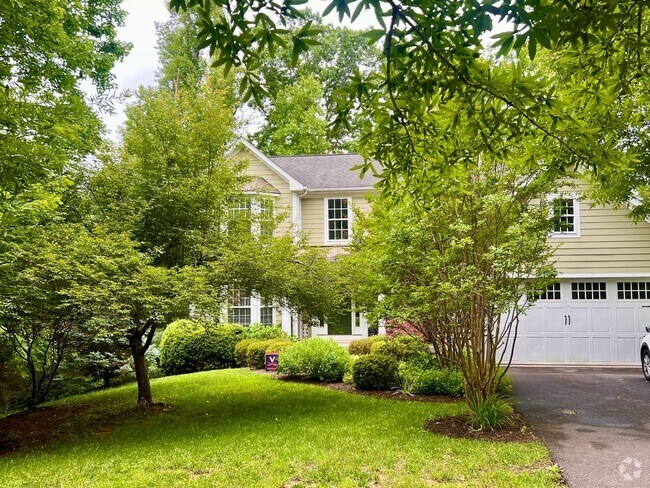 Building Photo - 5920 Nicolet Ct Rental