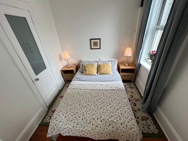 bedroom 1 -ensuite door on left - 270 E 7th St Unit 4flr