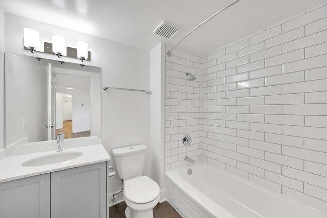 Photo - 855 Ellery Street
