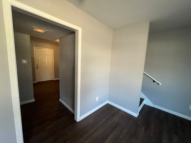 Photo - 447 30th Pl Unit #B