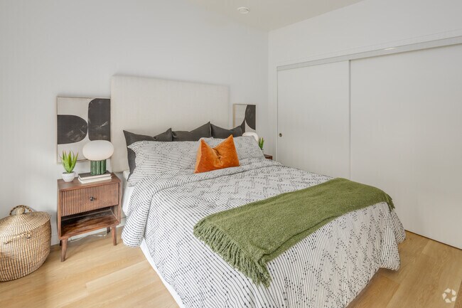 1BR, 1BA - 553SF - Bedroom - The Gateway