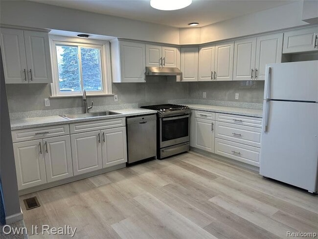 Photo - 20195 River Oaks Dr