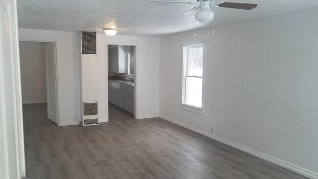 Building Photo - 3145 Lodi St