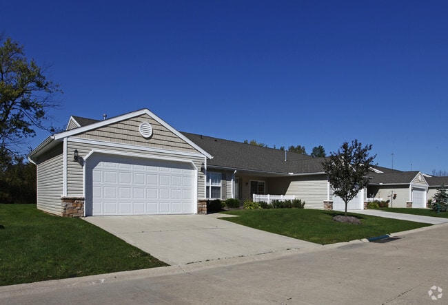 Arbors of Olmsted - Redwood Olmsted Township