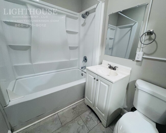 Photo - 3120 E 5th Ave