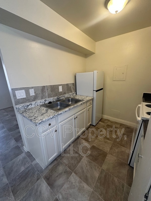 Photo - 2600 E Mesquite Ave Unit #4