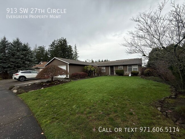 Photo - 913 SW 27th Cir