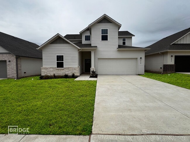 Building Photo - LIVINGSTON PLAN