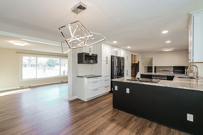 Photo - 6385 S Pontiac Ct