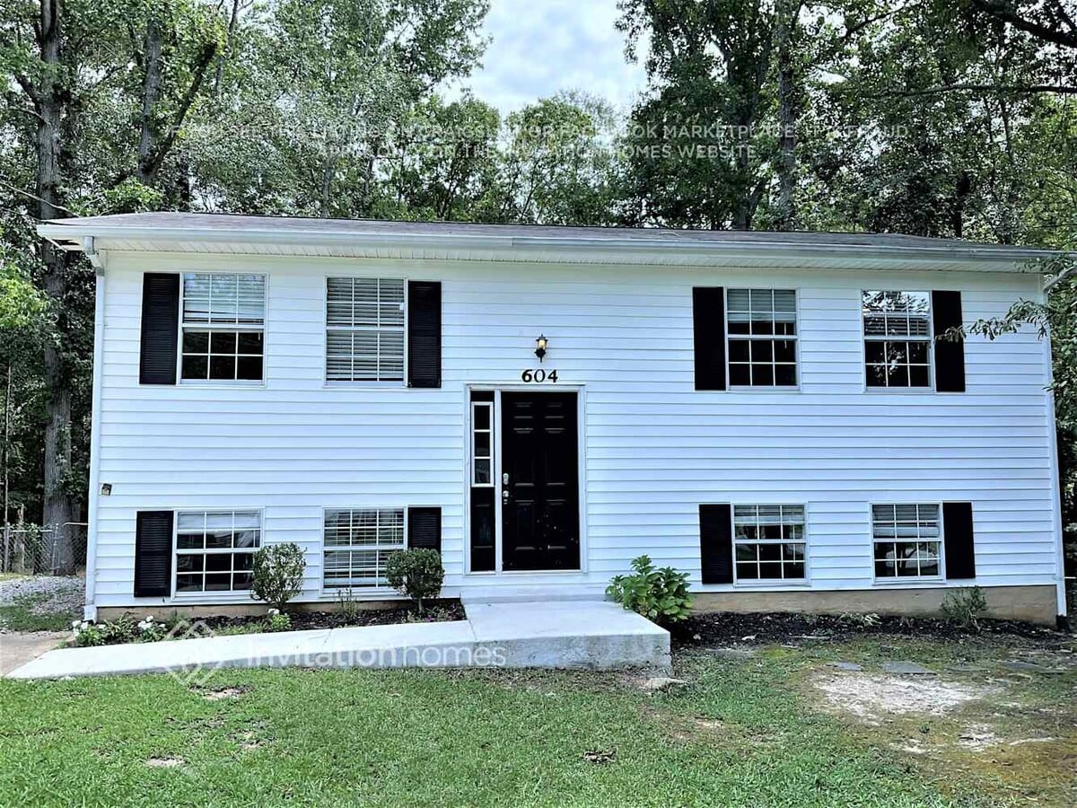 Photo - 604 Tower Rd