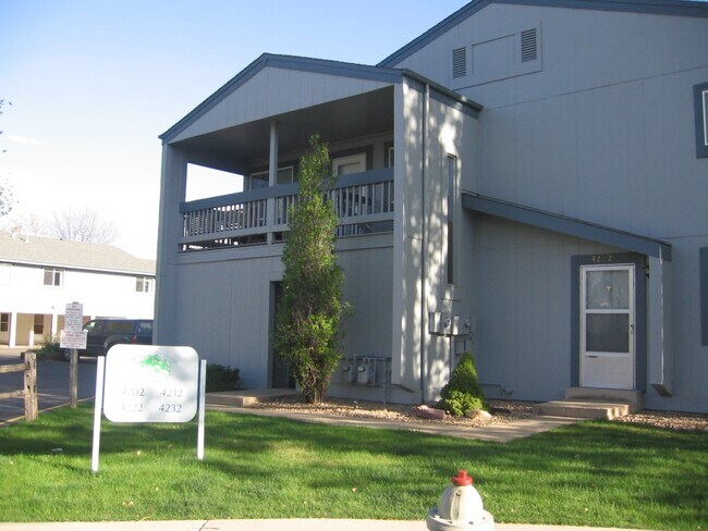 Building Photo - 4202 Monroe Dr Unit D