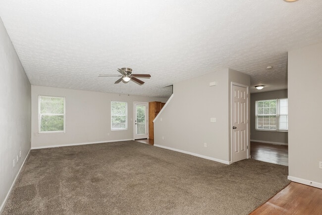 Photo - 5753 Ericsson Way