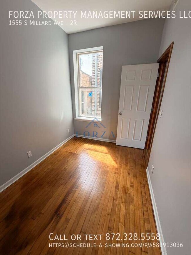 1555 S Millard Ave Unit 2R