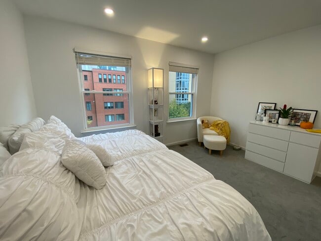Photo - 1327 Belmont St NW