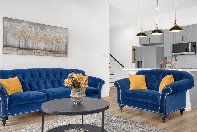 Building Photo - 4321 McKinley St