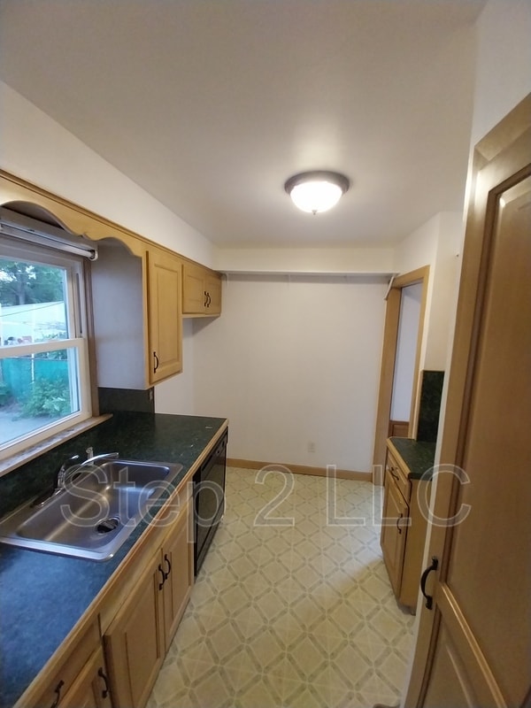 12904 Willard Ave