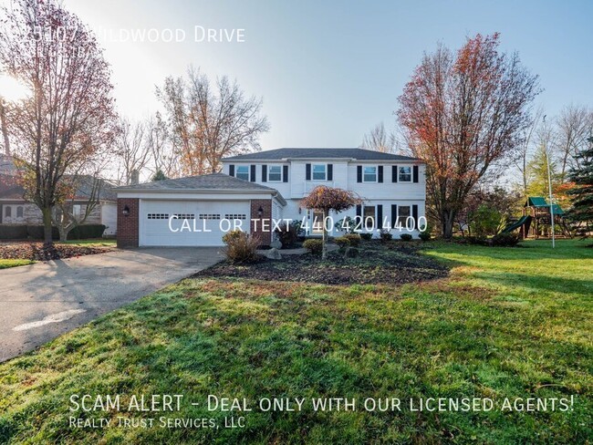 Beautiful Colonial 4 bed 3.5 bath home - Beautiful Colonial 4 bed 3.5 bath home