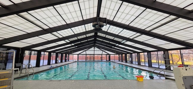 Photo - 5415 N Sheridan Rd Unidad 1414