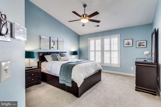 Photo - 901 Harrison Cir