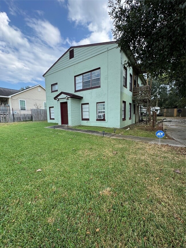 Building Photo - 2918 46th St