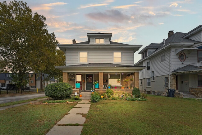 Photo - 315 Garfield Ave